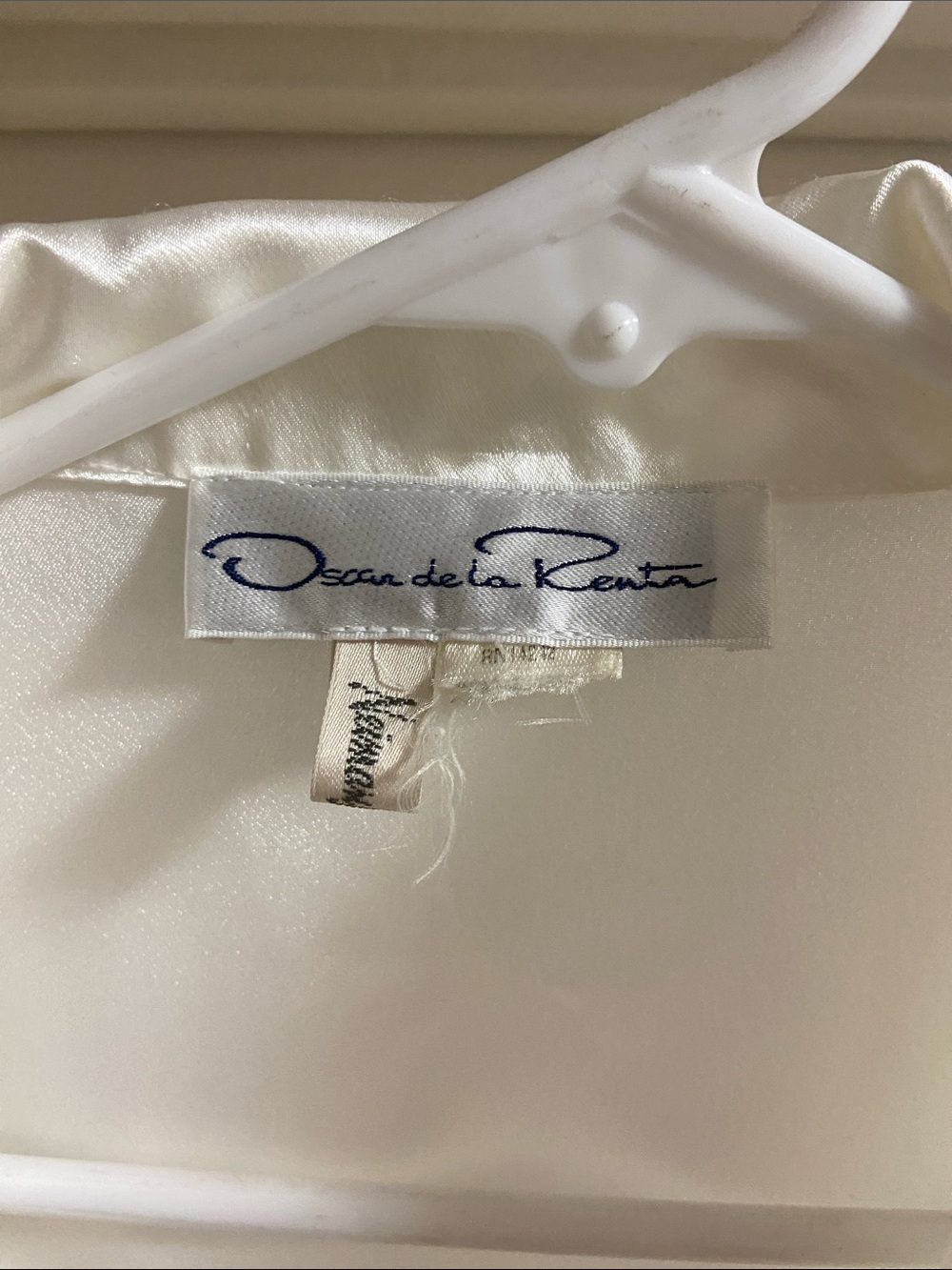 Oscar de la Renta Robe - Picture 3 of 8